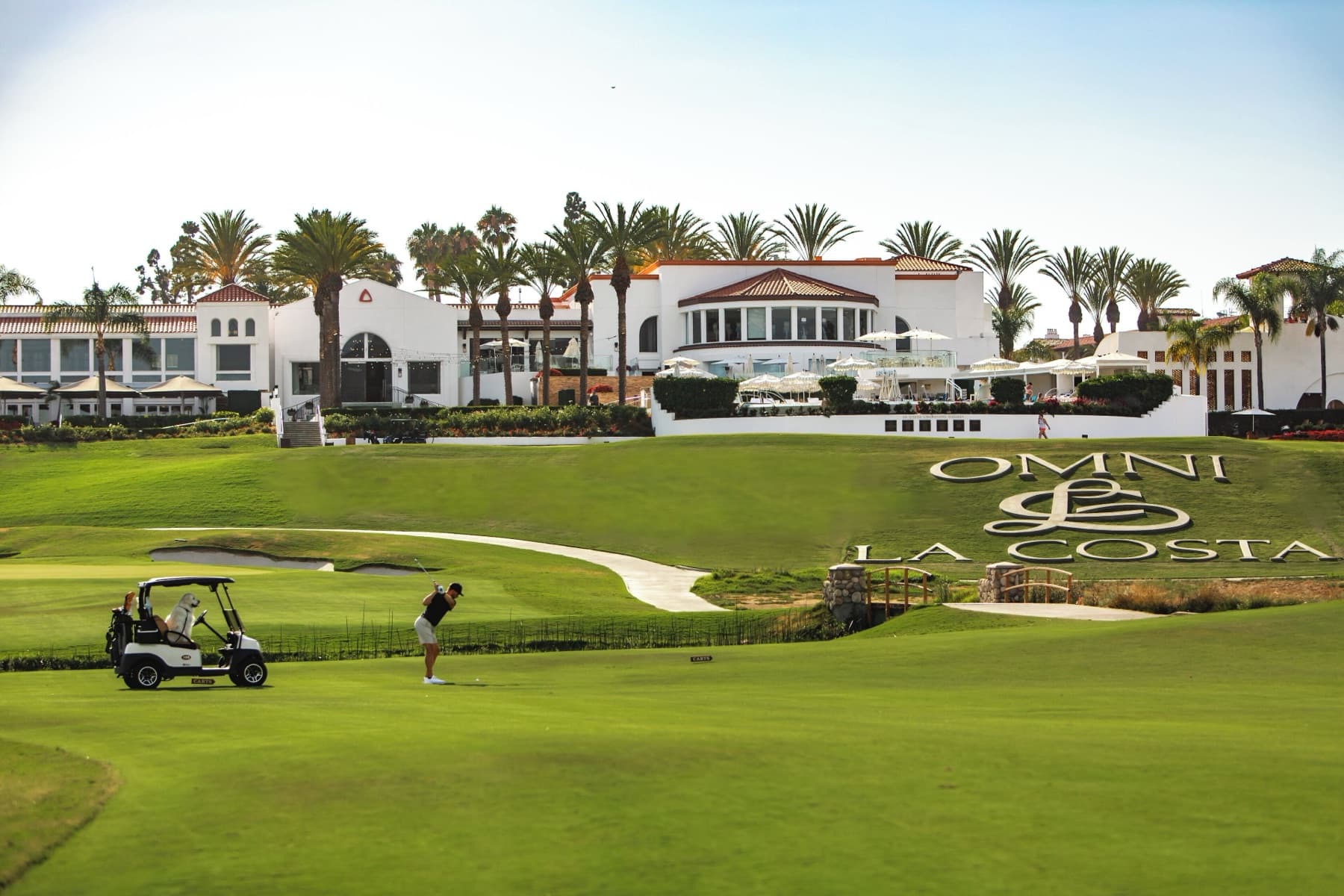 the North Course closing hole below the clubhouse